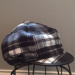 Divided H&M Newsboy Cap/ Cabbie Hat L/58
